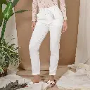 5890035 (2).webp